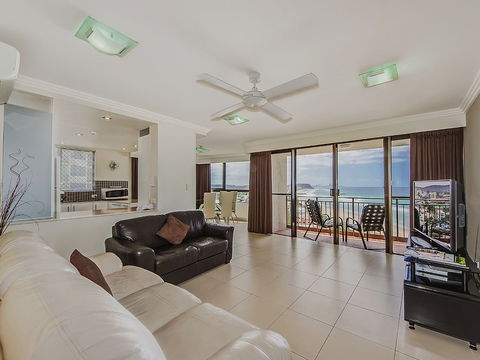 Princess Palm On The Beach - Accommodation Sunshine Coast 5