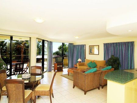 Waters Edge Resort - Accommodation Sunshine Coast 2