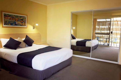 White Lace Motor Inn - Accommodation Sunshine Coast 2