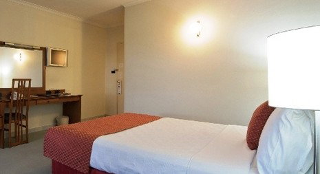 The Diplomat Hotel - Accommodation Sunshine Coast 1