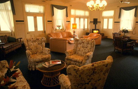 Abernethy Guesthouse - Accommodation Sunshine Coast 3