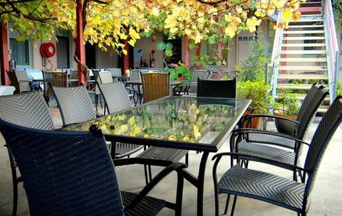 Abernethy Guesthouse - Accommodation Sunshine Coast 5