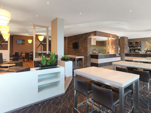 Holiday Inn Sydney Airport - Accommodation Sunshine Coast 3