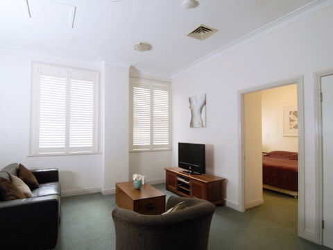 Rothbury On Ann Heritage Apartment Hotel - Accommodation Sunshine Coast 3