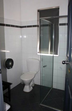 Australia Hotel Motel - Accommodation Sunshine Coast 3