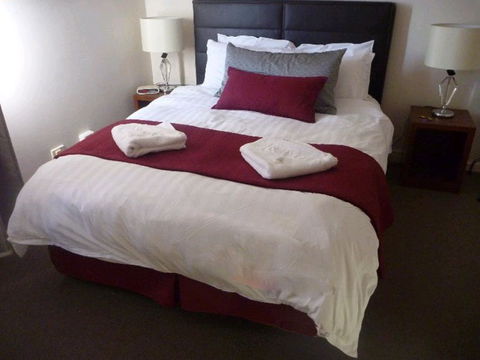 Regal Apartments - Accommodation Sunshine Coast 3