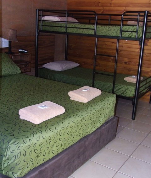 Territory Manor - Accommodation Sunshine Coast 3