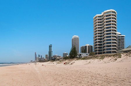 Beachside Tower - Accommodation Sunshine Coast 4