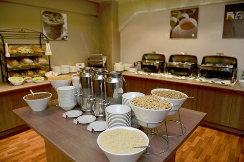 Mercure Grosvenor Hotel Adelaide - Accommodation Sunshine Coast 3