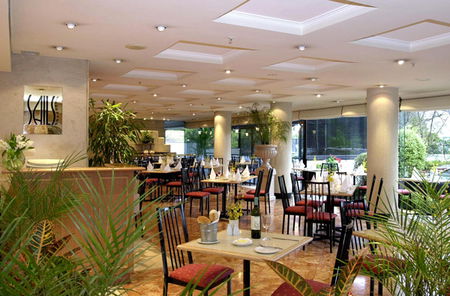 Bayview On The Park Hotel - Accommodation Sunshine Coast 3