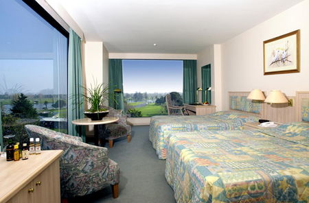 Bayview On The Park Hotel - Accommodation Sunshine Coast 4
