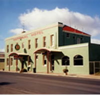 National Hotel - Accommodation Sunshine Coast