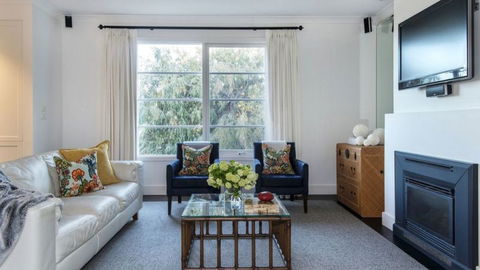 The Summer House - Accommodation Sunshine Coast 3
