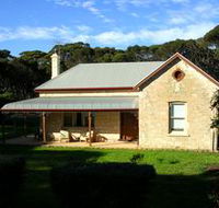 Dudley Villa - Accommodation Sunshine Coast