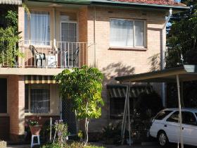 The Broadway - Accommodation Sunshine Coast 0