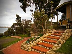 Ulonga Lodge - Accommodation Sunshine Coast 0