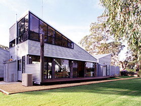 Punters Vineyard Retreat - Accommodation Sunshine Coast 0