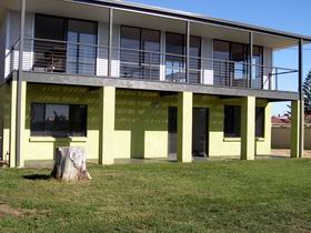 Sea Lime Beach House - Accommodation Sunshine Coast 0