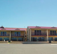 Tumby Bay Hotel Seafront Apartments - Accommodation Sunshine Coast