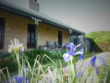 Robe House - Accommodation Sunshine Coast 2