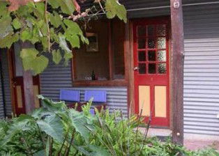 Red Poles - Accommodation Sunshine Coast 2