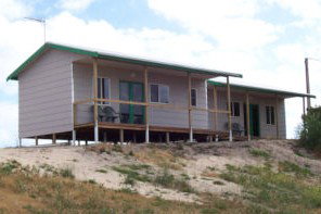 Lake Saint Clair Nature Retreat - Accommodation Sunshine Coast 2