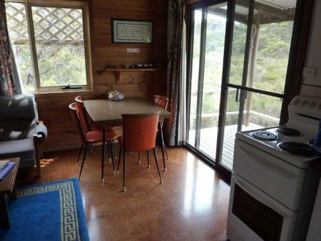 Raven Cottage - Accommodation Sunshine Coast 4