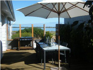Coorong Waterfront Retreat - Accommodation Sunshine Coast 4