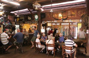 Bark Hut Inn - Accommodation Sunshine Coast 1