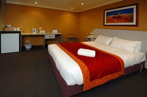 Victoria Hotel - Strathalbyn - Accommodation Sunshine Coast 2