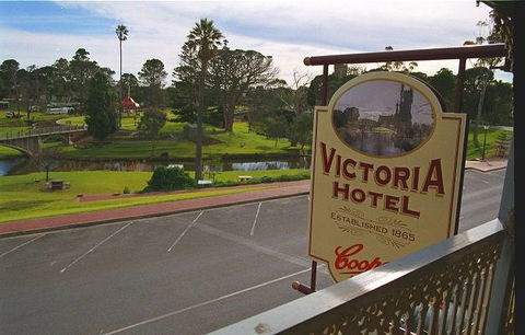 Victoria Hotel - Strathalbyn - Accommodation Sunshine Coast 4