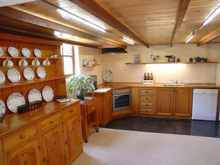 The Old Oak Bed And Breakfast - The Barn - Accommodation Sunshine Coast 1