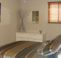 Luxury Vineyard Cottage on Pike River Lyrup - Accommodation Sunshine Coast