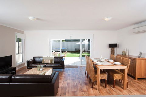 Coast & Vines @ Moana Beach - Accommodation Sunshine Coast 1