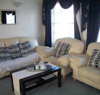 Beachside Apartment - Hove - Accommodation Sunshine Coast