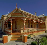 Myras Moonta Retreat - Accommodation Sunshine Coast