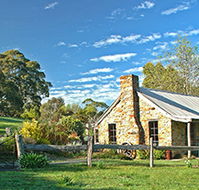 Adelaide Hills Country Cottages - Gum Tree Cottage - Accommodation Sunshine Coast