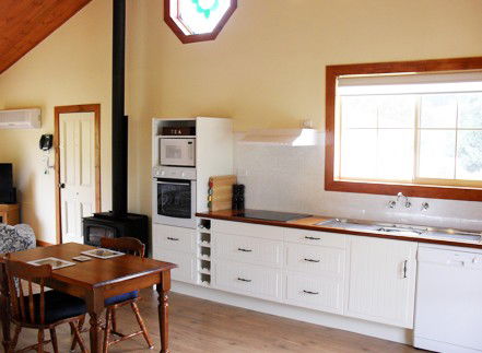 The Old Oak Bed And Breakfast - The Shearing Quarters - Accommodation Sunshine Coast 0