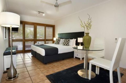 Paradise On The Beach Resort - Accommodation Sunshine Coast 2