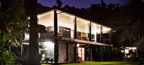 Misty Mountains Tropical Rainforest Romantic Retreat - Accommodation Sunshine Coast 9