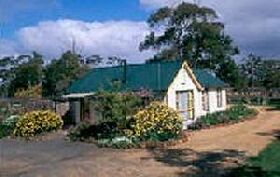 Greenlawn Cottage - Accommodation Sunshine Coast 0