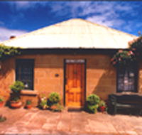 Hamilton's Cottage Collection and Country Gardens - Victorias Cottage - Accommodation Sunshine Coast