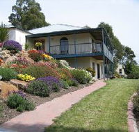 Protea Hill - Accommodation Sunshine Coast