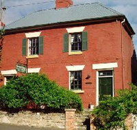 Warwick Cottages - Accommodation Sunshine Coast