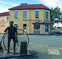 Clarendon Arms Hotel - Accommodation Sunshine Coast