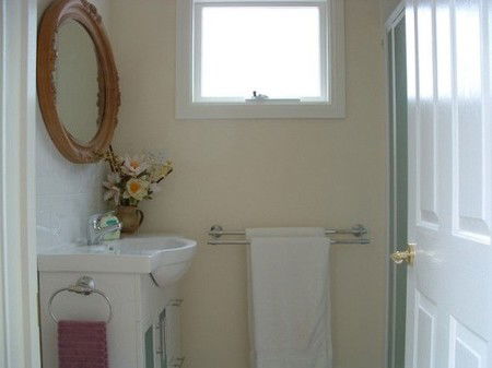 Huonville Guesthouse - Accommodation Sunshine Coast 1