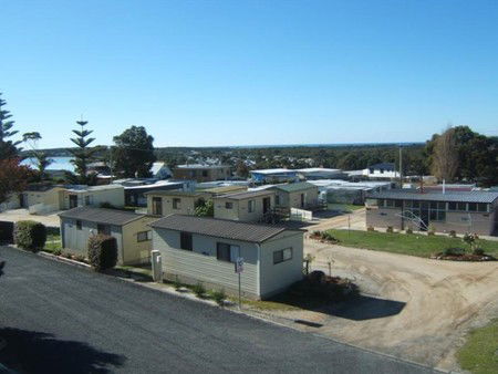 Hillcrest Caravan Park - Accommodation Sunshine Coast 1