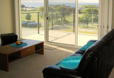 Windows On Bicheno - Accommodation Sunshine Coast 4