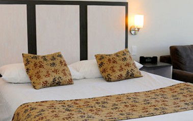 Beachfront Bicheno - Accommodation Sunshine Coast 2