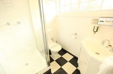 Fox And Hounds Inn - Accommodation Sunshine Coast 5